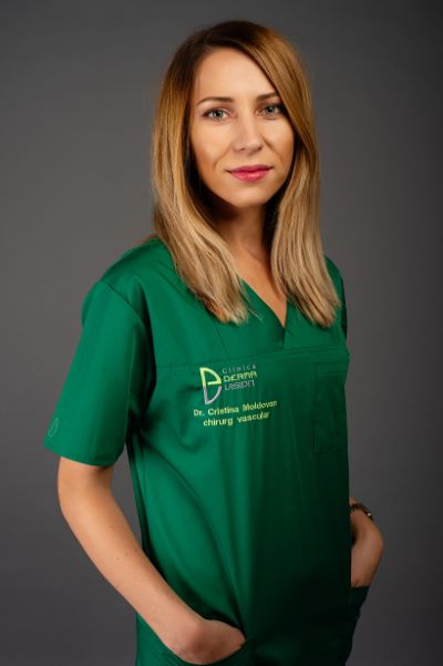 Dr. Cristina Moldovan medic specialist chirurgie vasculara 
